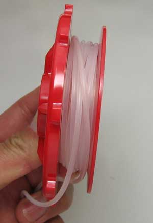 ���[�v�͎ʐ^�ł�2.4mm�̂��̂����Ă��܂����A���̃i�C�����J�b�^�[�ɂ�3.5mm�܂Ŏ��t���邱�Ƃ��o���܂��B